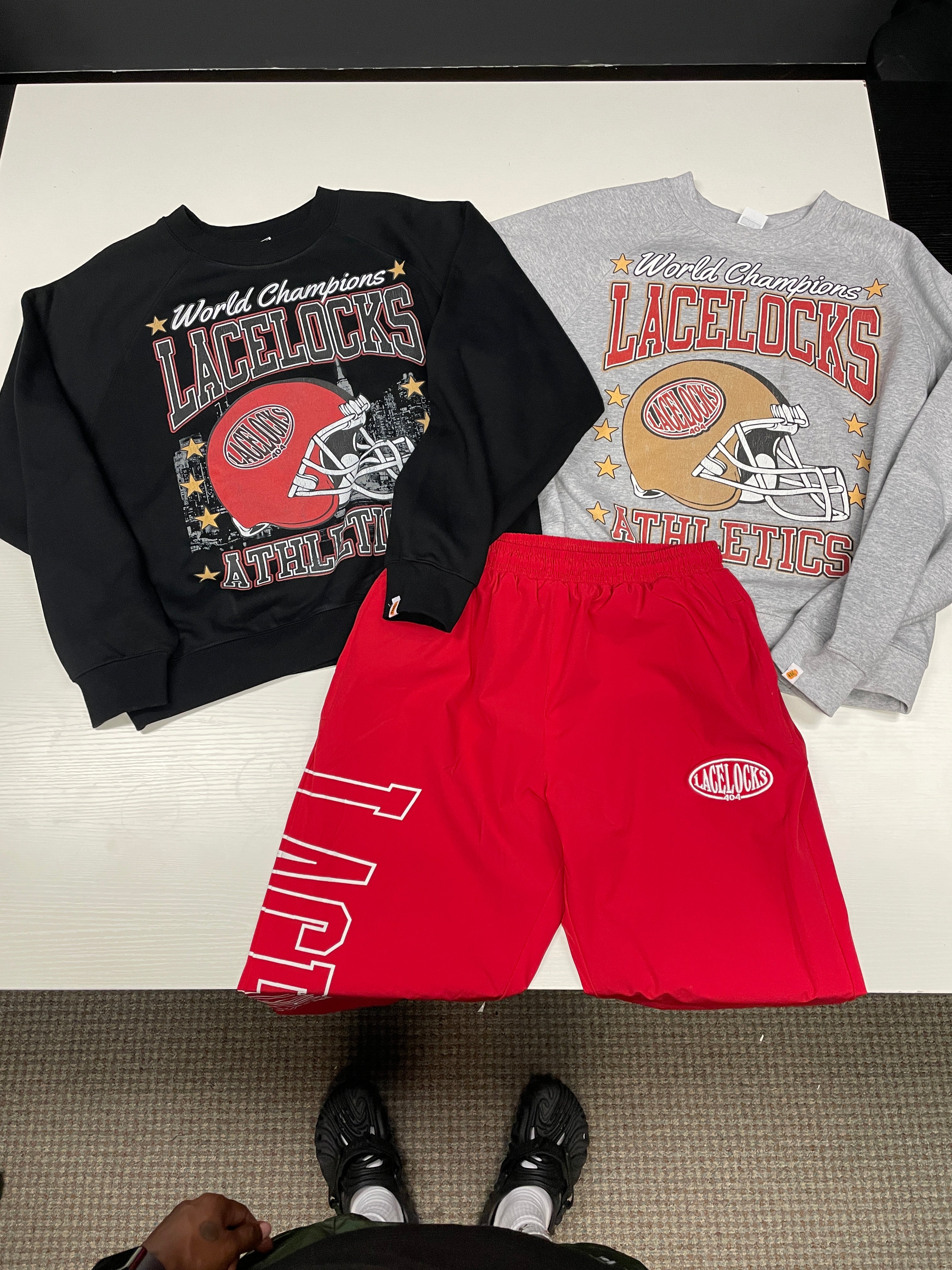 Lacelocks ‘Oval Helmet’ Crewneck (Atl)