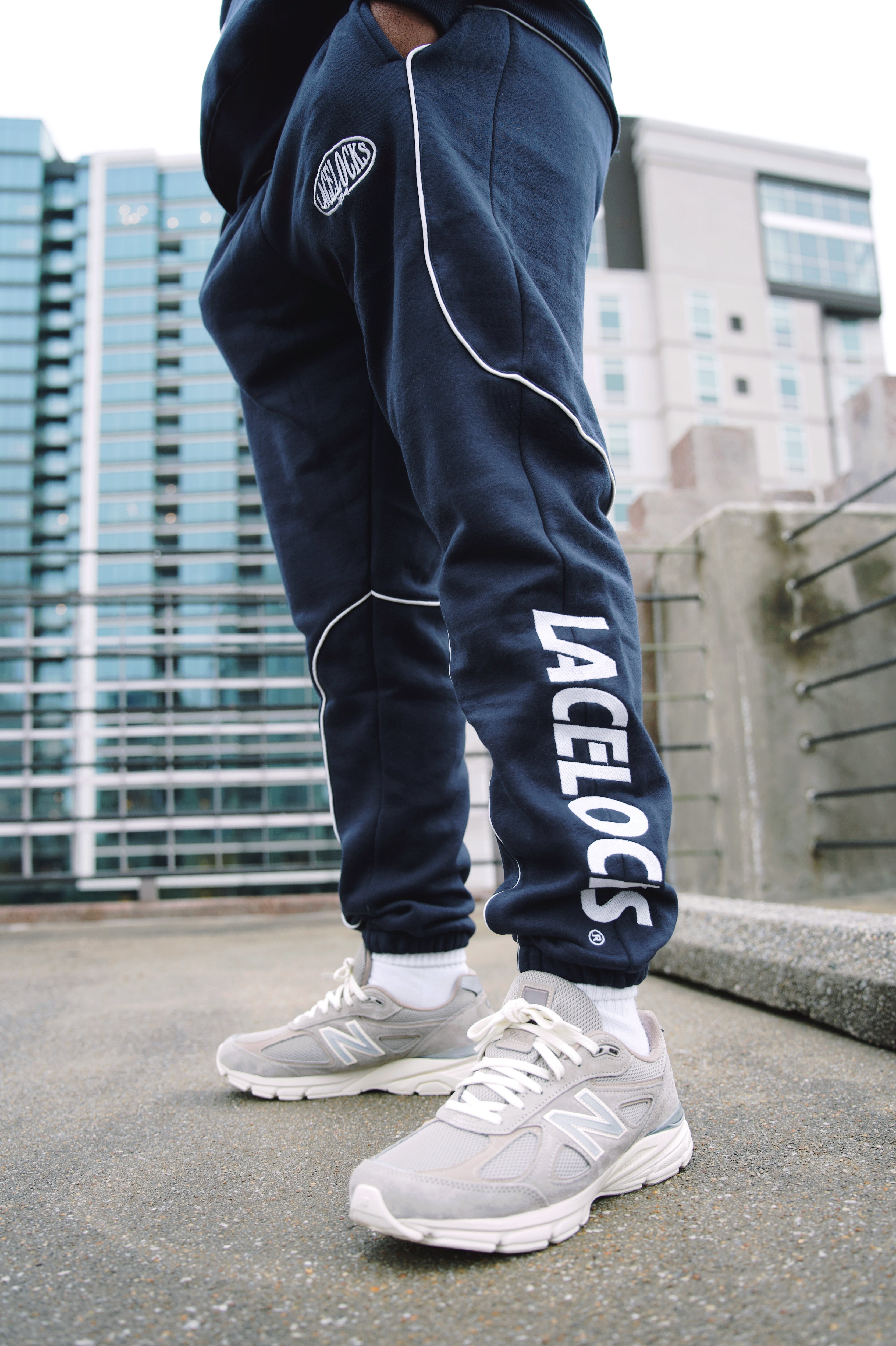 Lacelocks Oval Sweatpants (Navy)