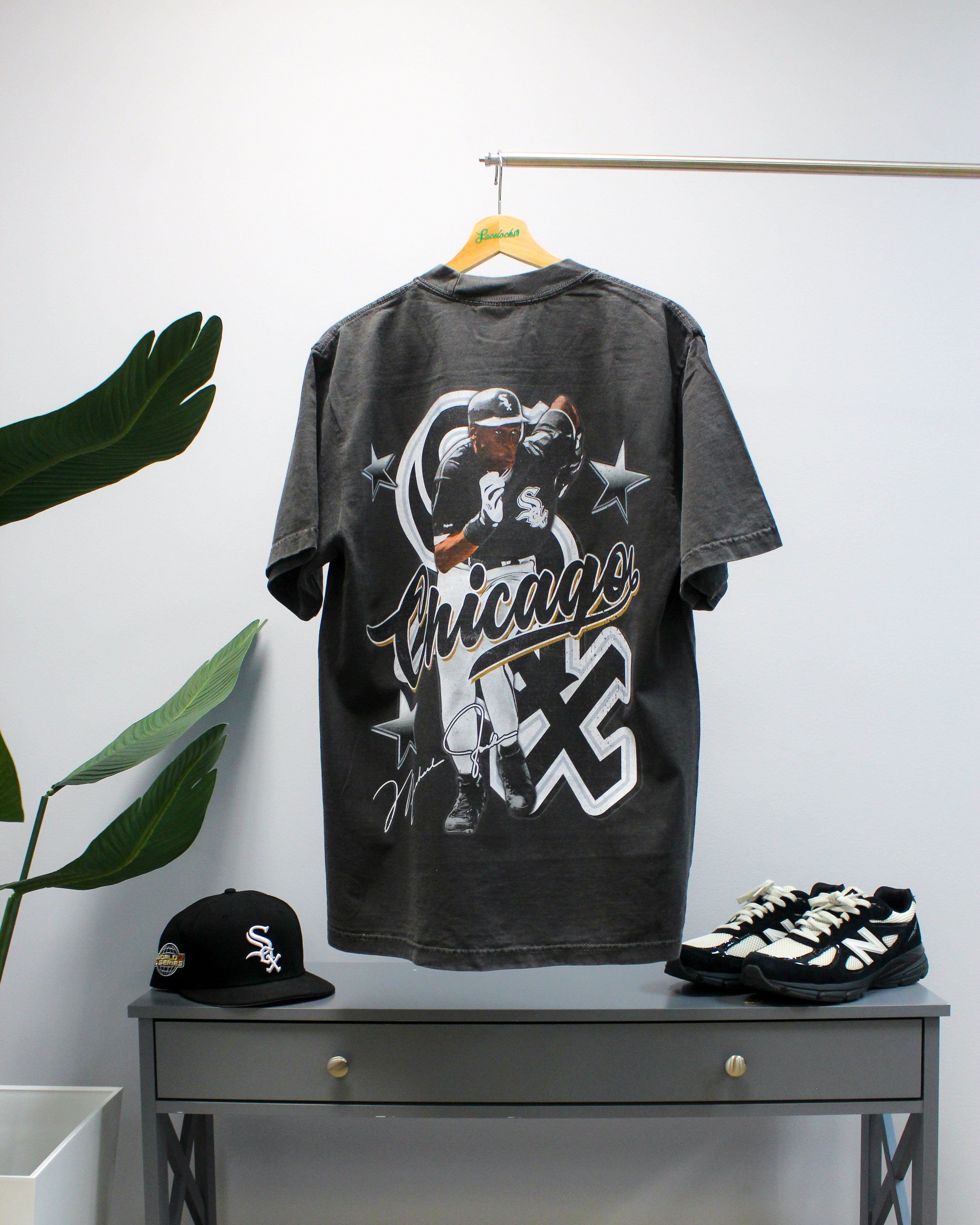 Lacelocks ‘Jordan’ Tee (Vintage Black & White)