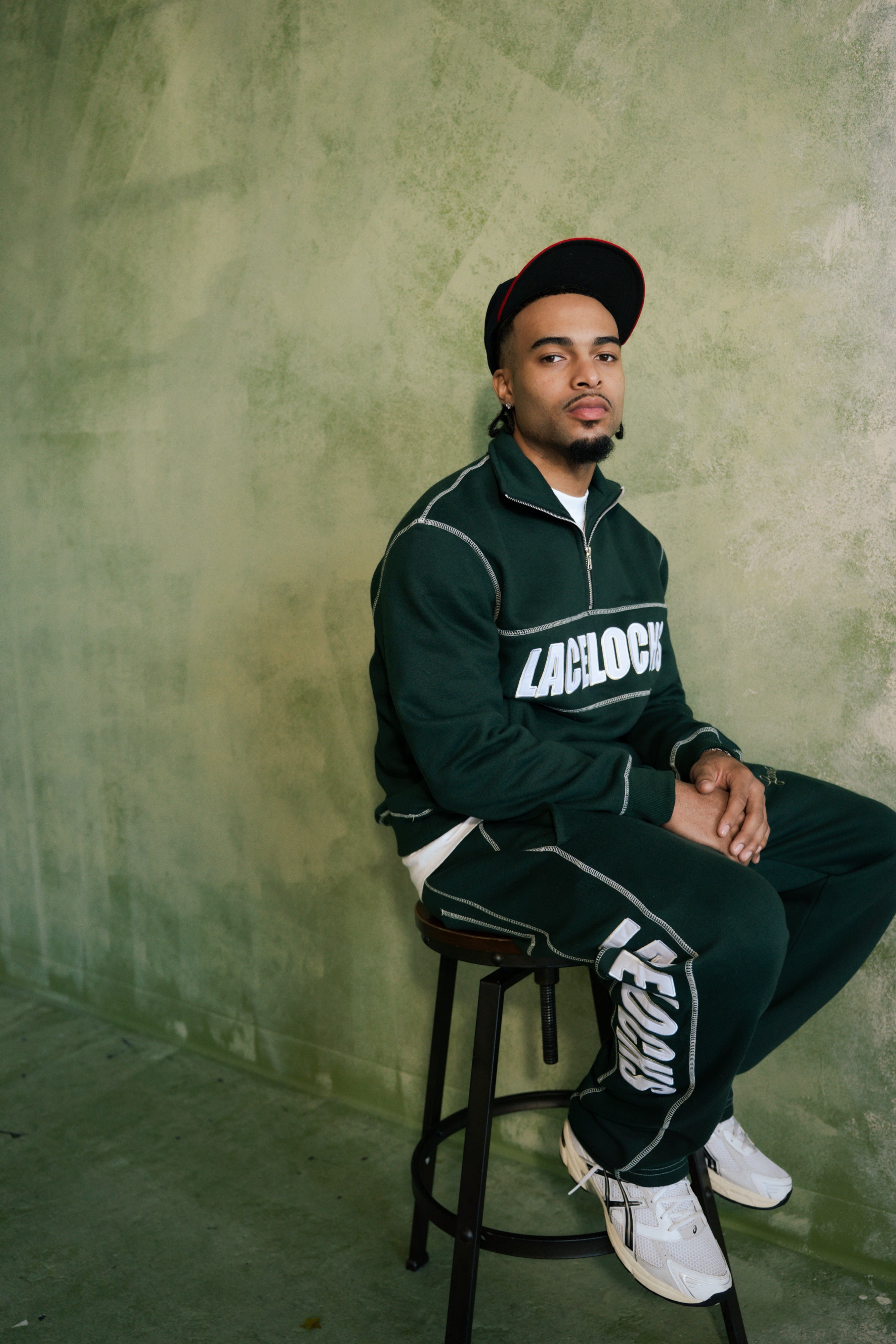 Contrast Stitch Sweatpants (Green)