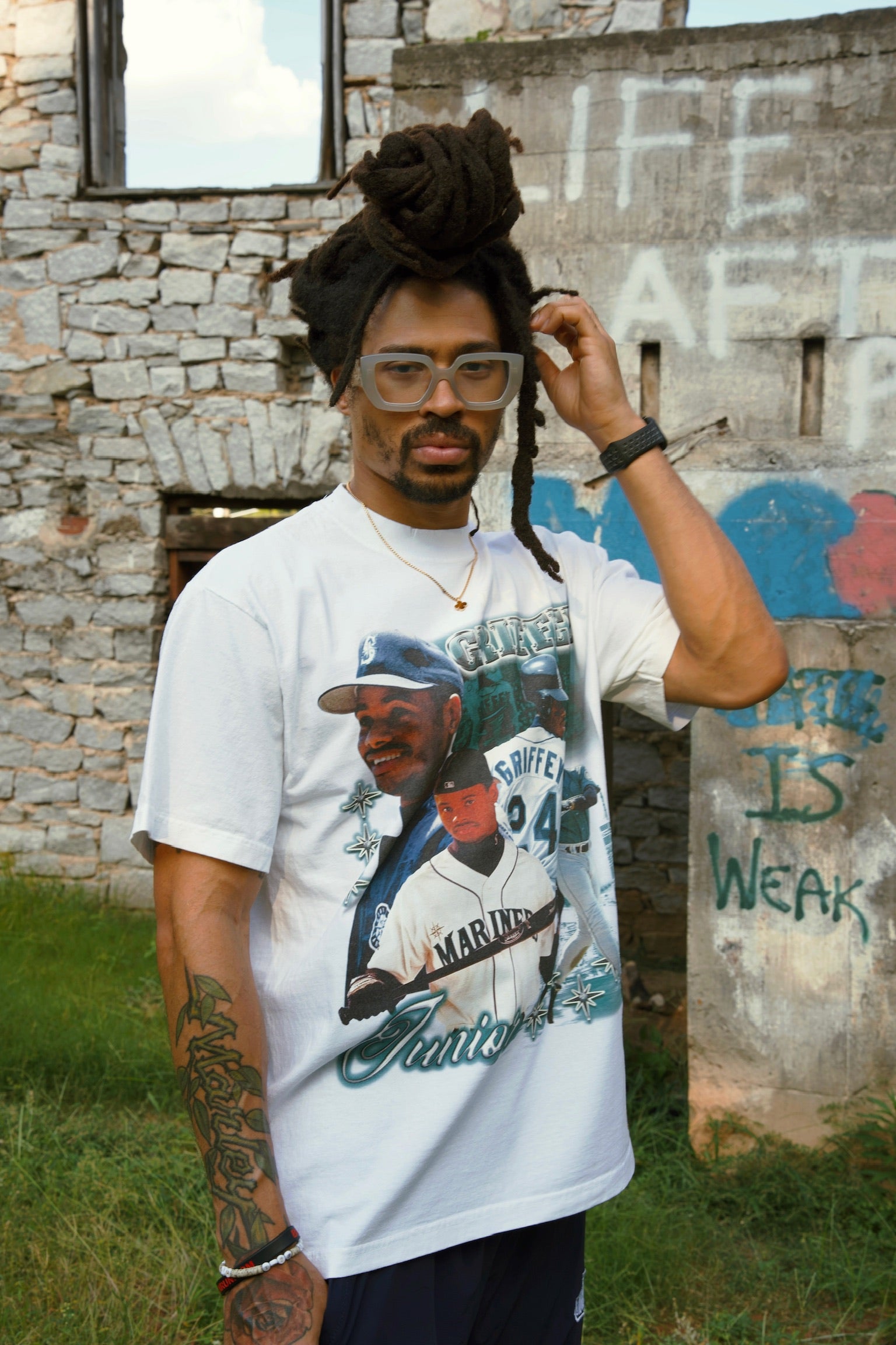 Lacelocks ‘Griffey’ Tee (Vintage Black & White)