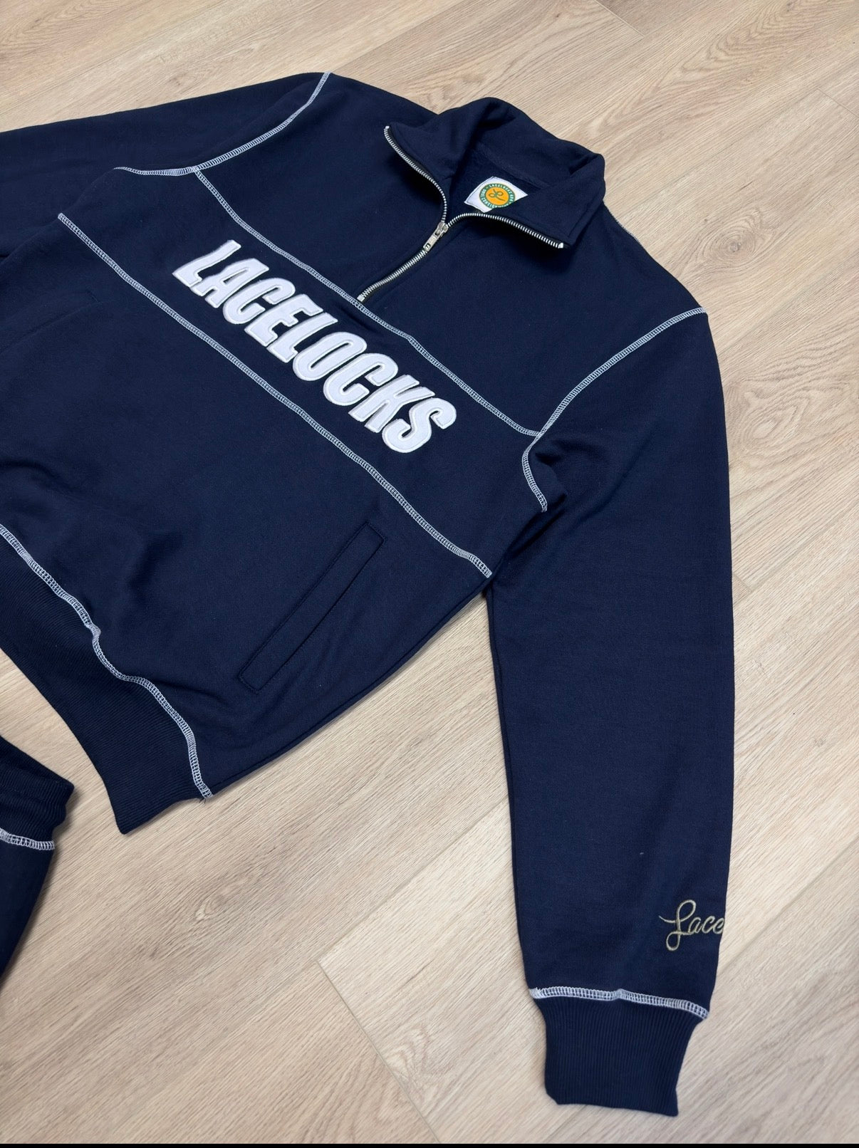 Contrast Stitch Crewneck (Navy)