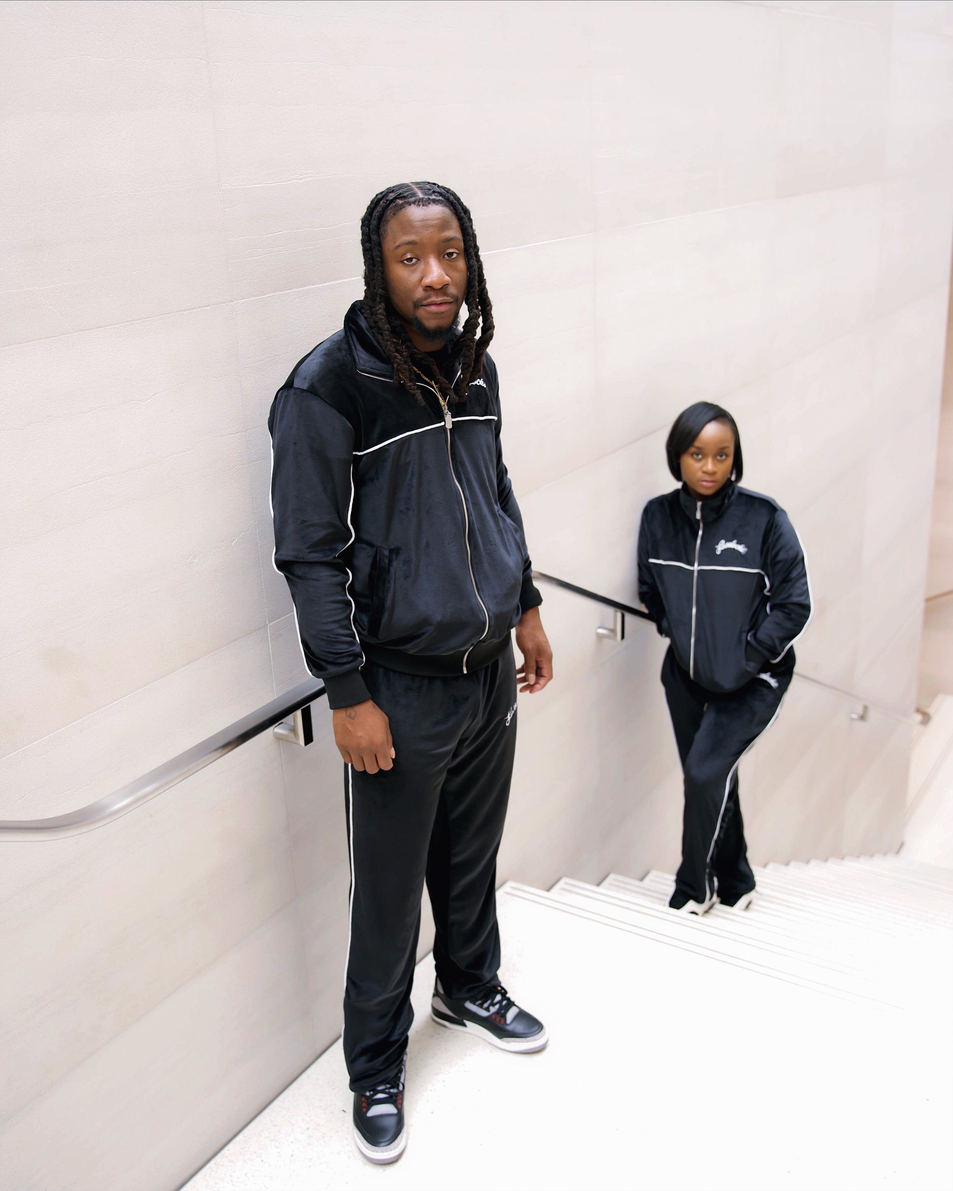 Lacelocks Velour Jacket (Black)