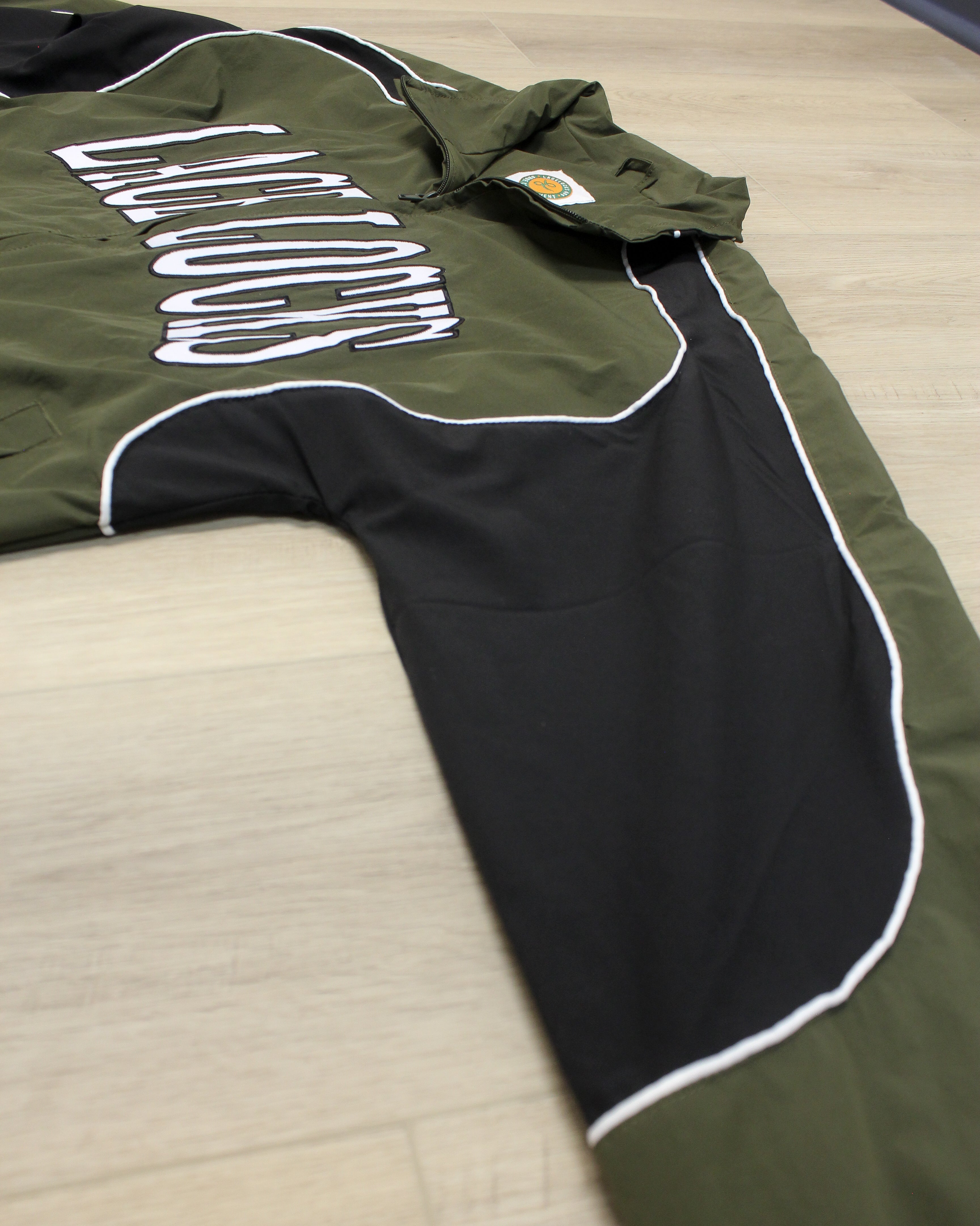 Lacelocks Nylon Jacket (Olive)