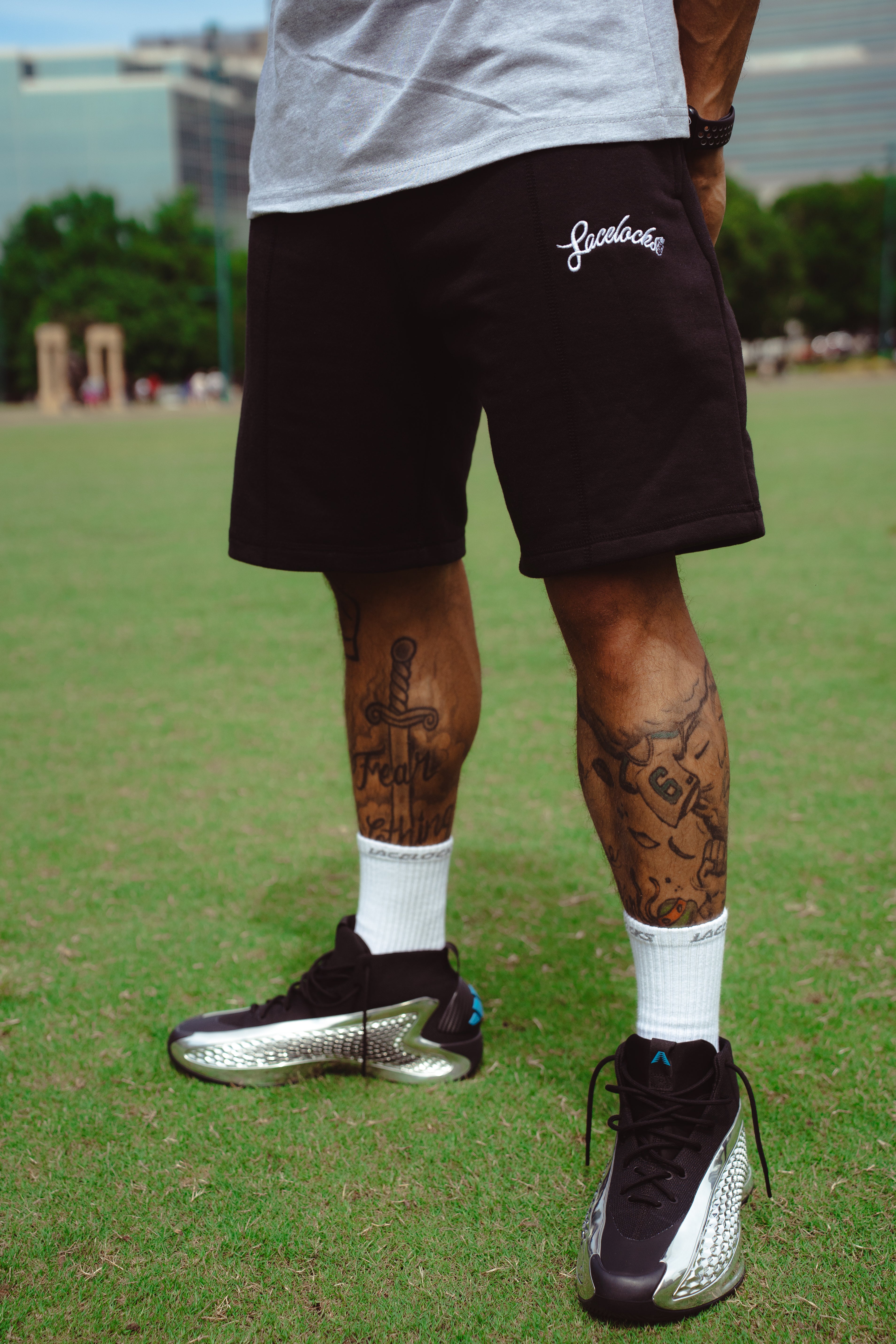 Contrast Stitch Shorts (Black)