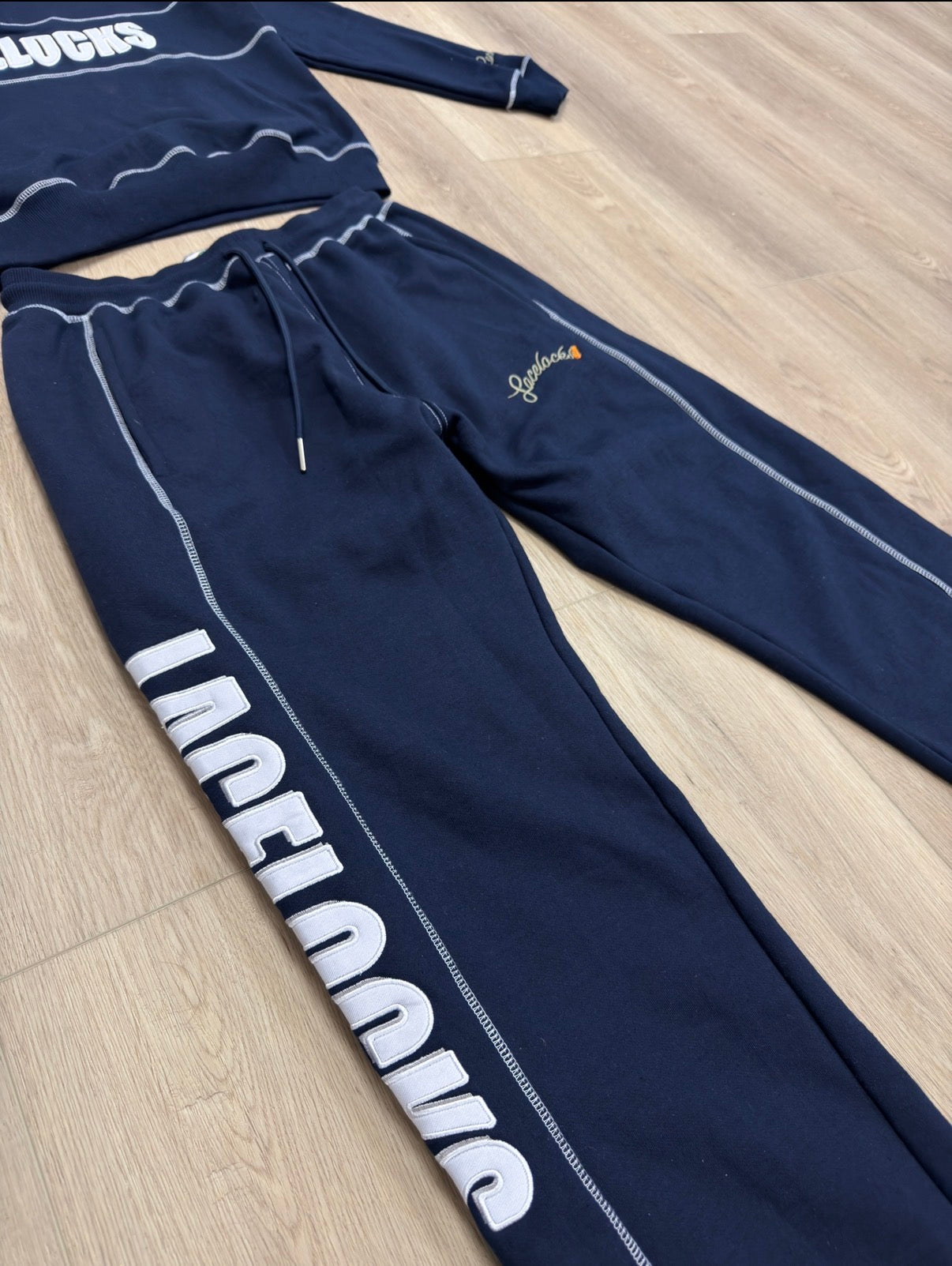 Contrast Stitch Sweatpants (Navy)