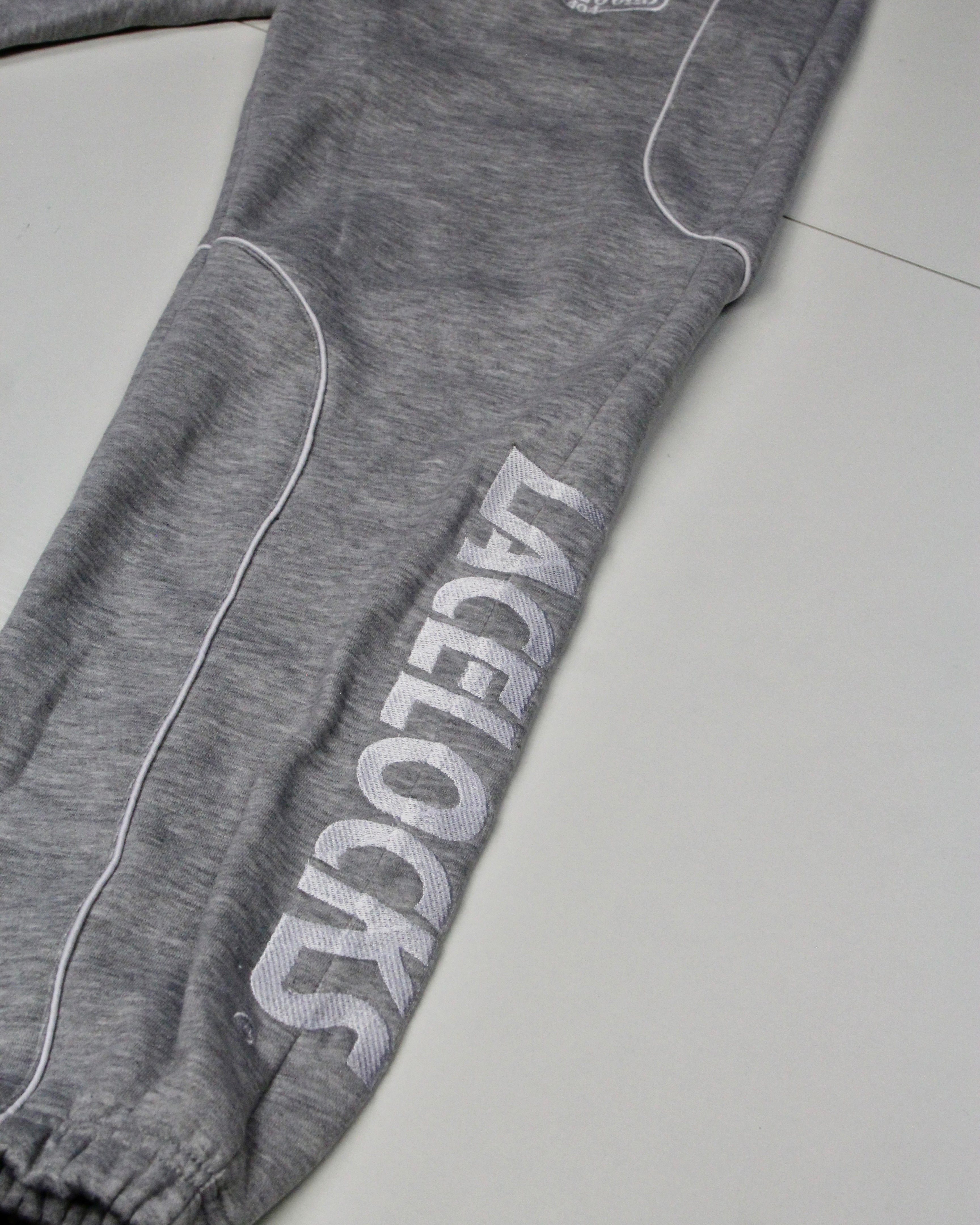 Lacelocks Oval Sweatpants (Grey)