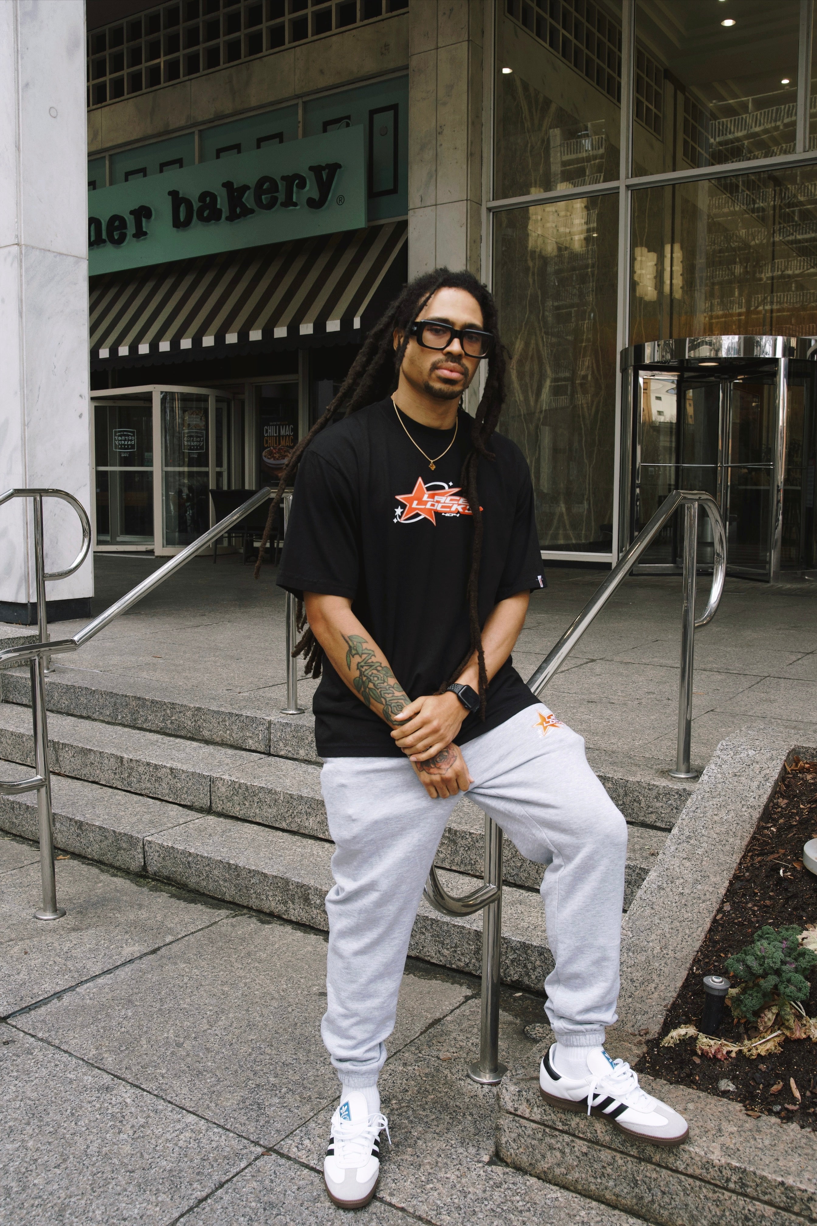 ‘Shooting Stars’ Scrunch Sweatpants(Grey & Black)